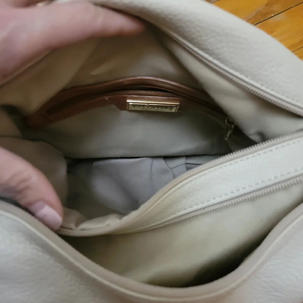 Valentina leather convertible sling/backpack bag. Classic Neutral‎ Quiet Luxury - Picture 13 of 14